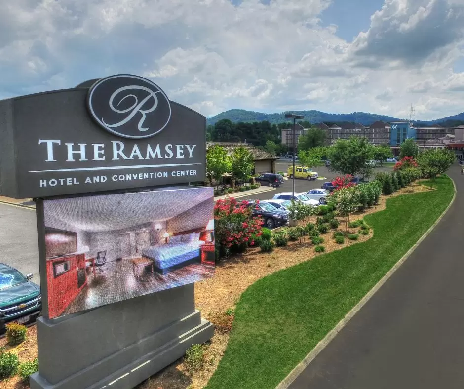 Top Pigeon Forge Hotel and Place To Stay The Ramsey